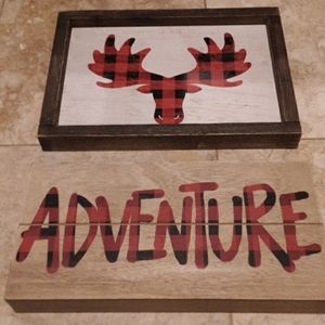 Set of two wall decor